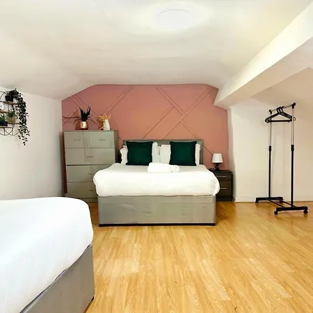 City Centre Apartment With Tennis Table Liverpool Exterior photo